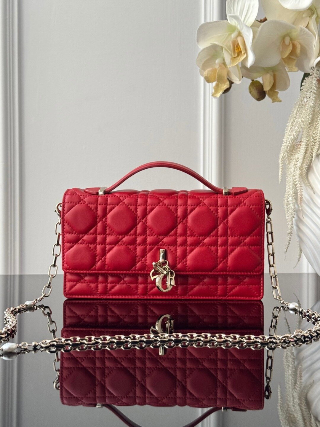 Dior pearl woc 1